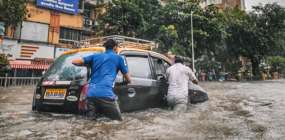flash flood in india