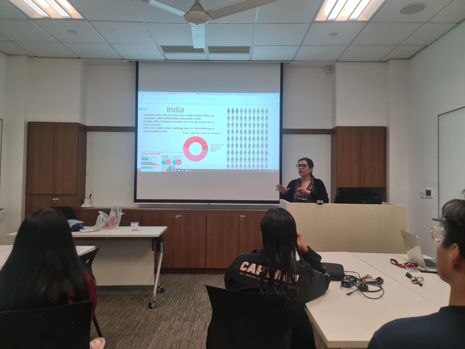 Hina-presentation