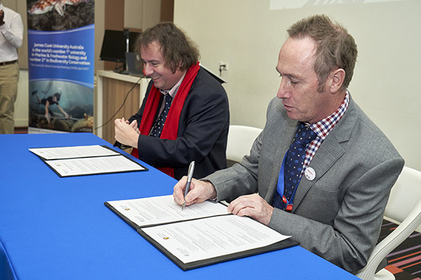 Professor Chris Rudd OBE, Deputy Vice Chancellor and Head of Campus, Singapore for James Cook University, and Professor Agostino Bruzzone
