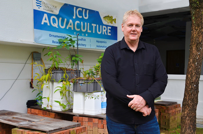 dr clive jones